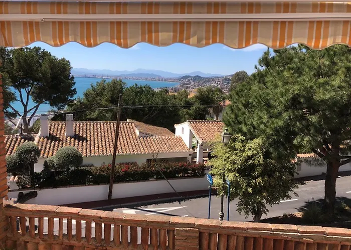 A Home-From-Home With Stunning Views Fibre-Optic Broadband + Uk And Spanish Tv