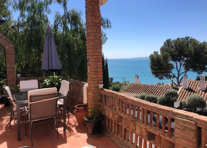 A Home-From-Home With Stunning Views Fibre-Optic Broadband + Uk And Spanish Tv