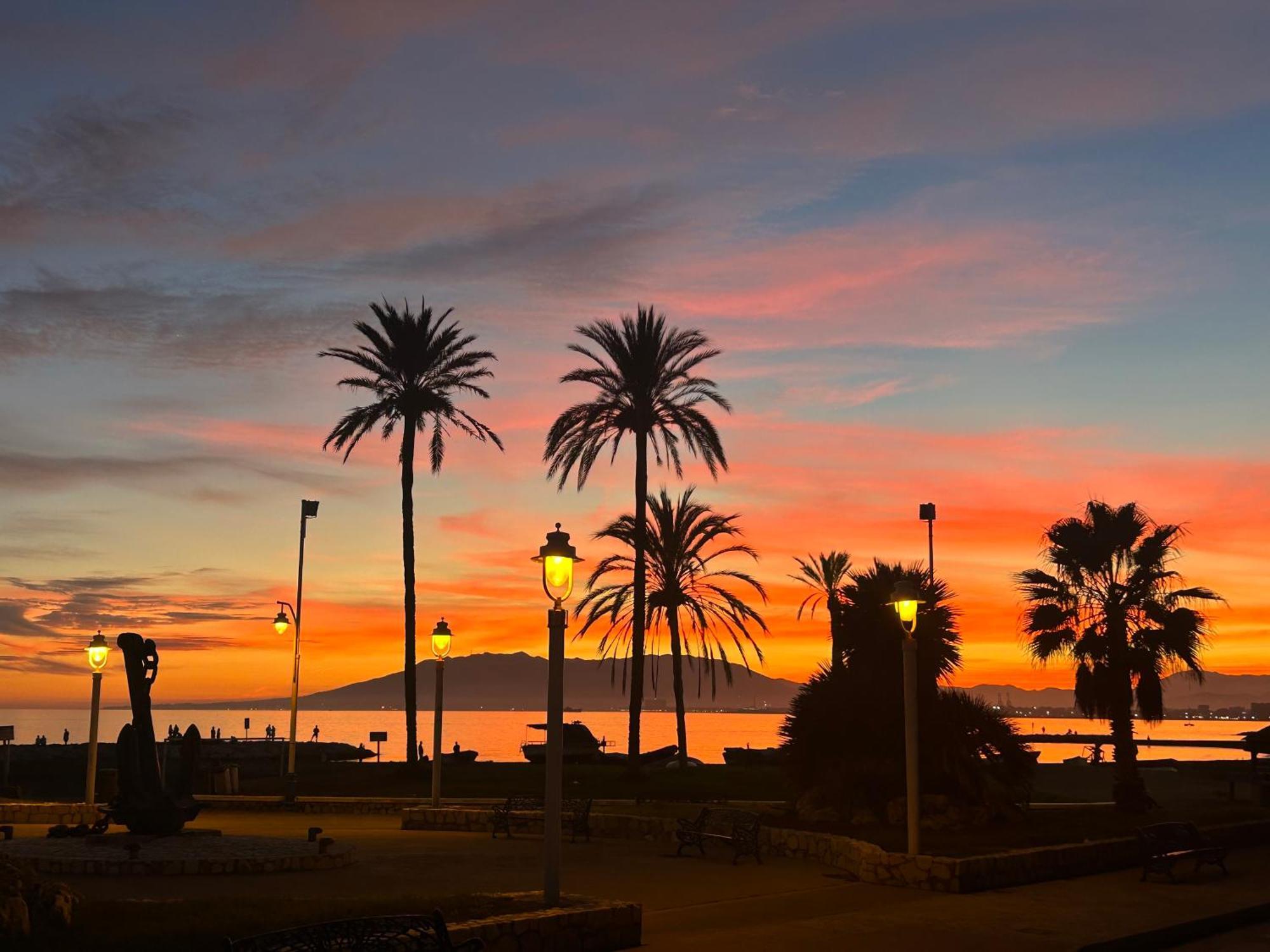 Marvellous Malaga Mediterranean And Mountain Views Apartamento Málaga
