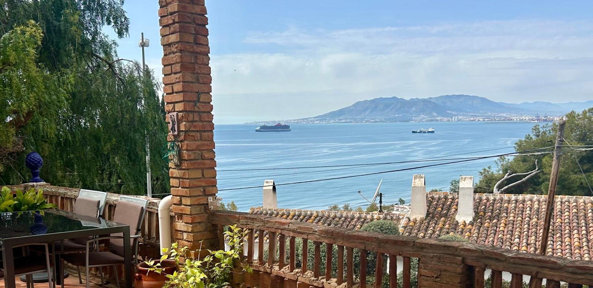 Marvellous Malaga Mediterranean And Mountain Views *